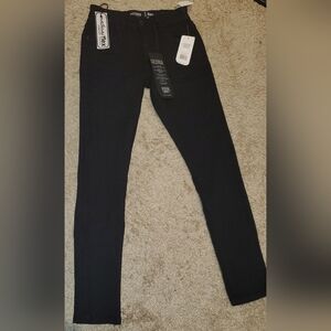 BNWT Cultura Black Skinny Jeans Boys size 28/30